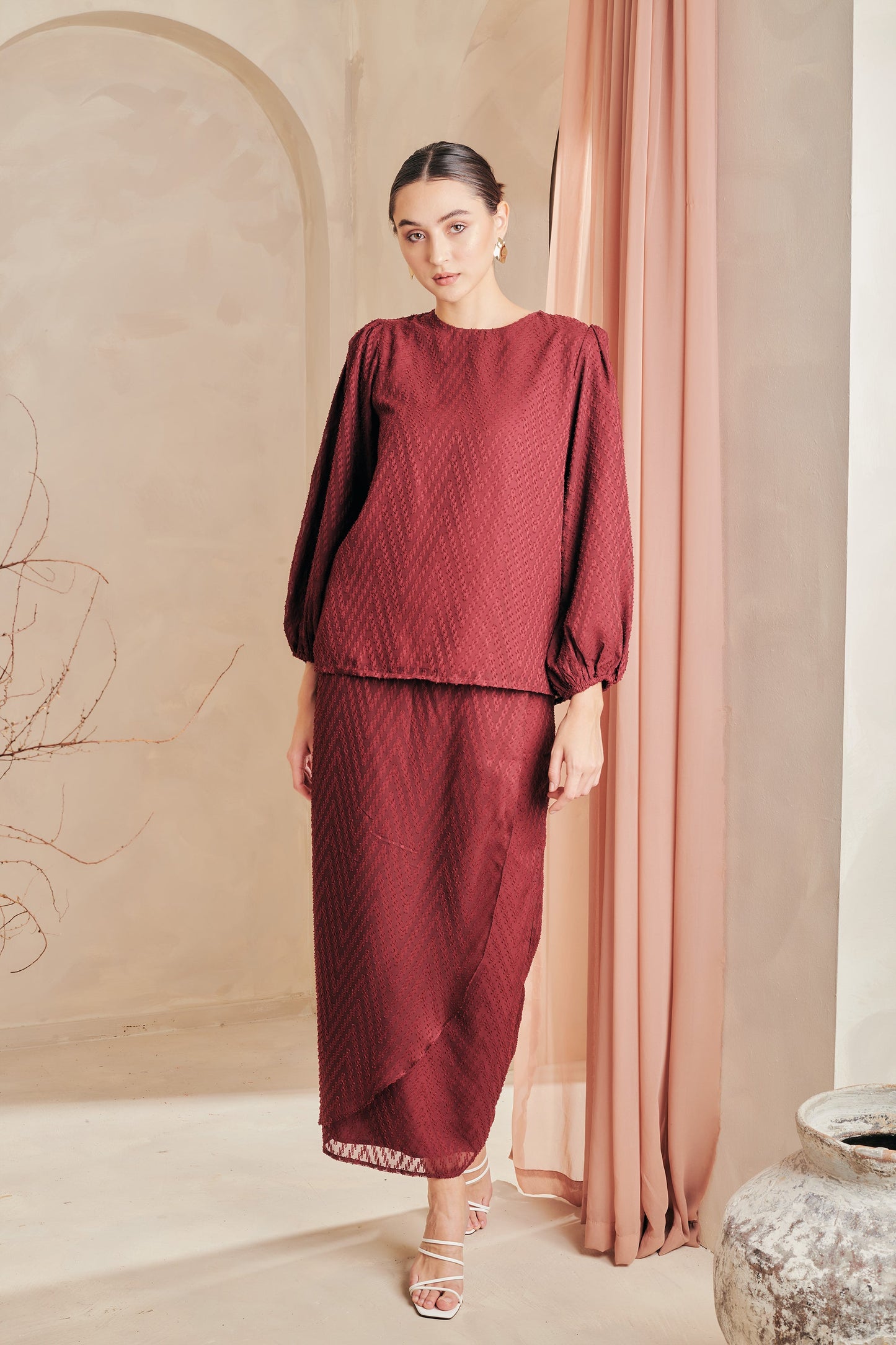 Zola Kurung | Burgundy