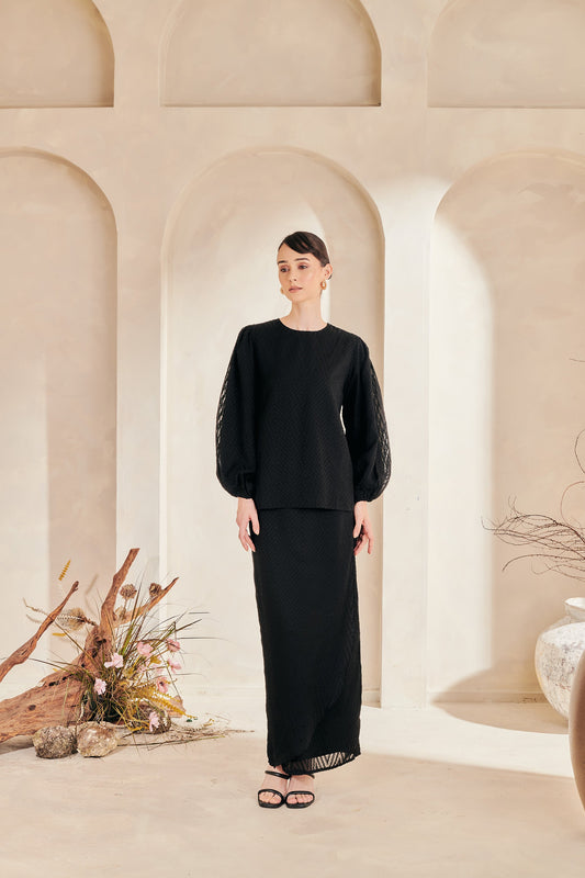 Zola Kurung | Black