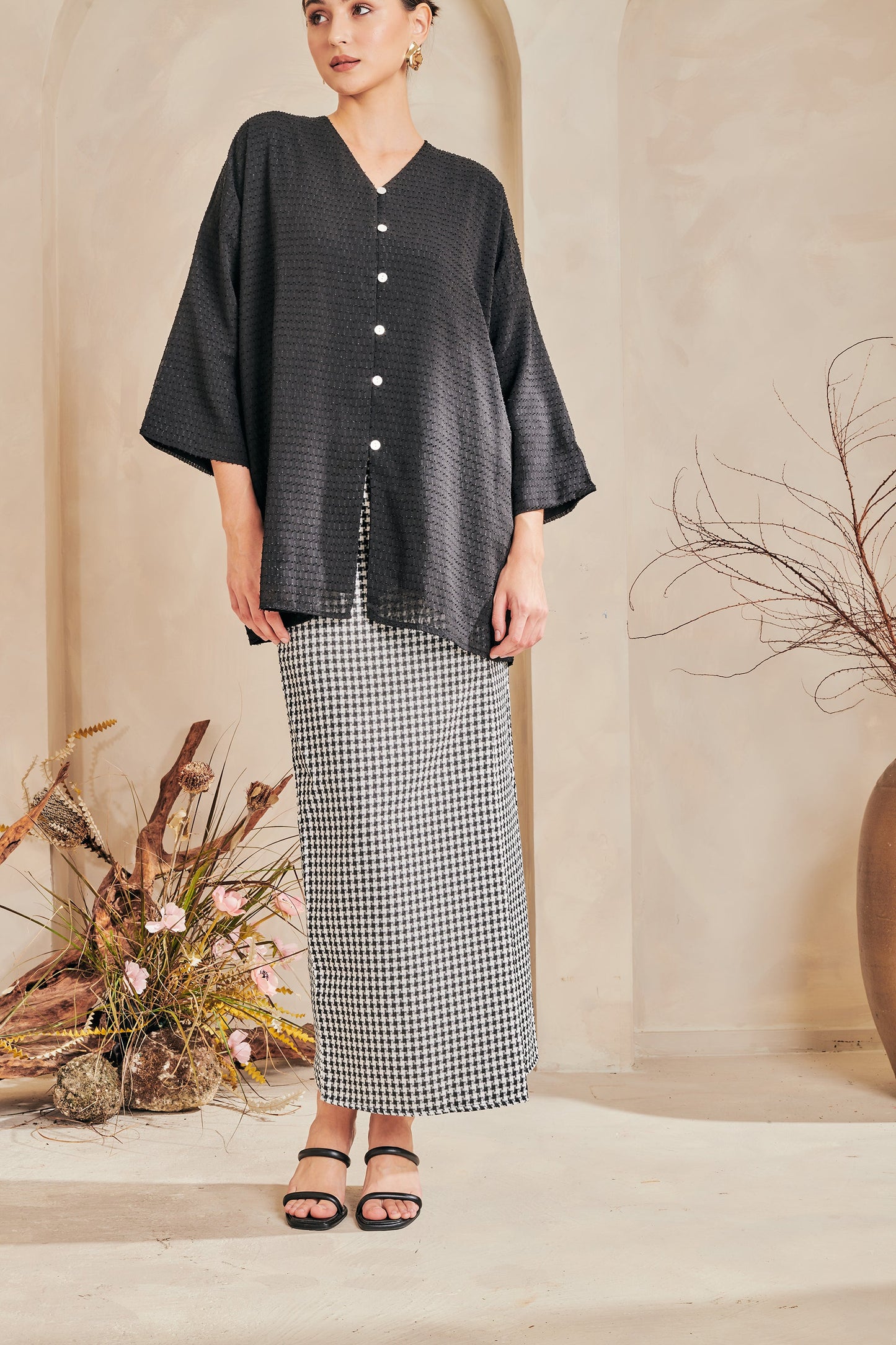 Amari Kebaya | Black