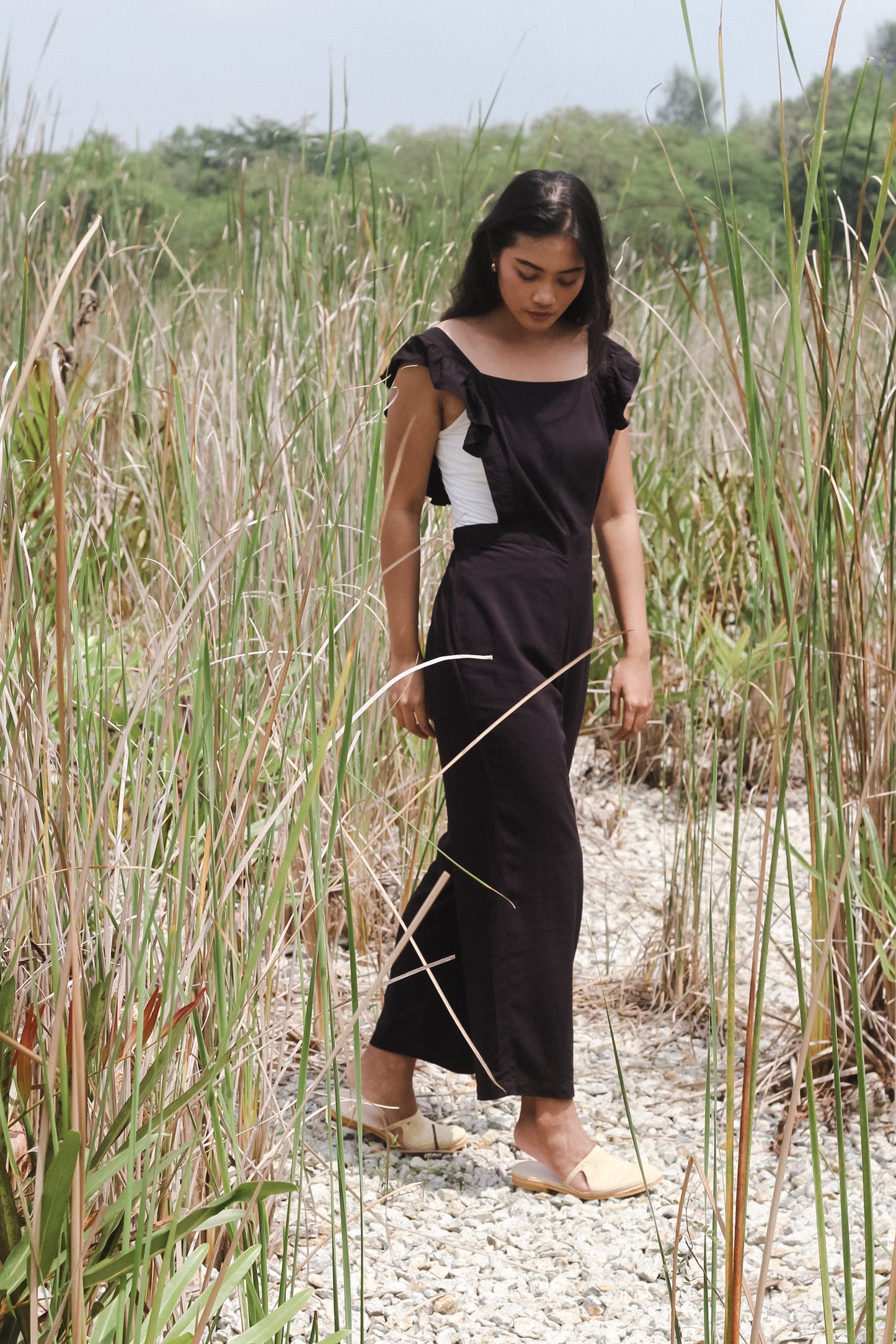 Willa Ruffled Romper | Black